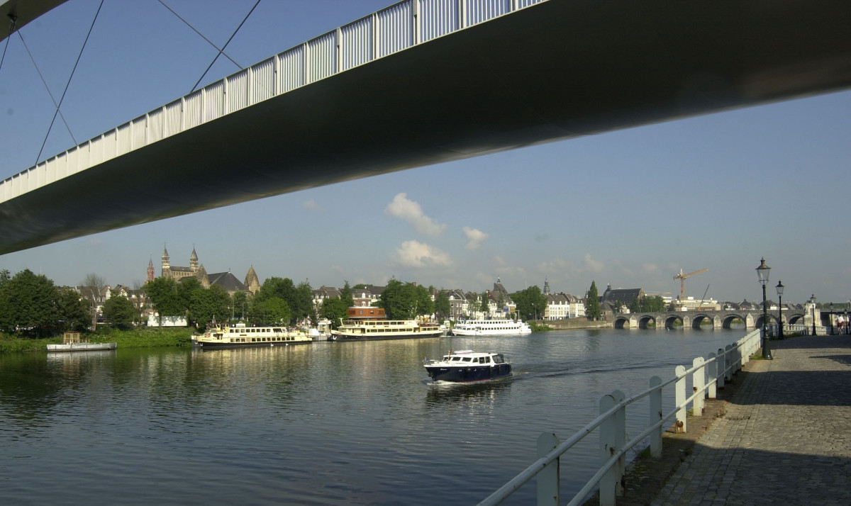 Maastricht en hoge brug