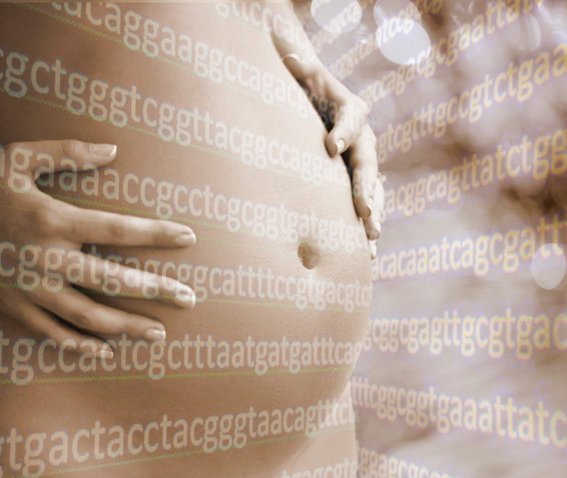 zwangere buik met genetische code